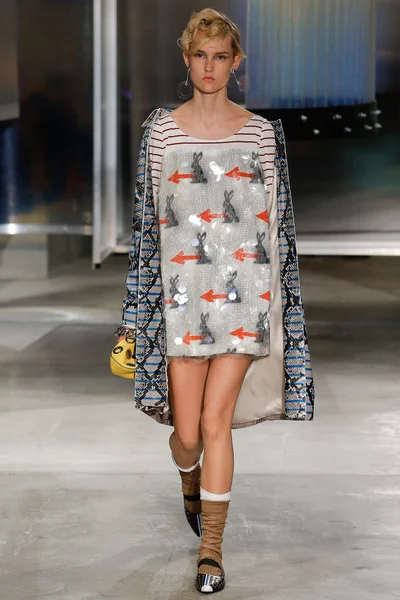 Look 48